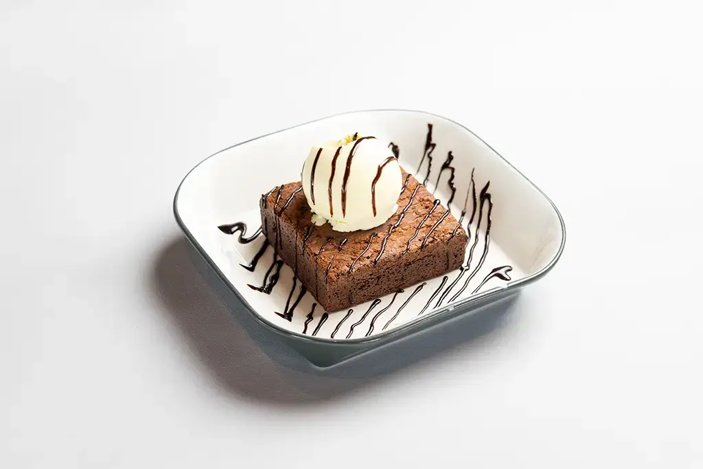 browny with icecream